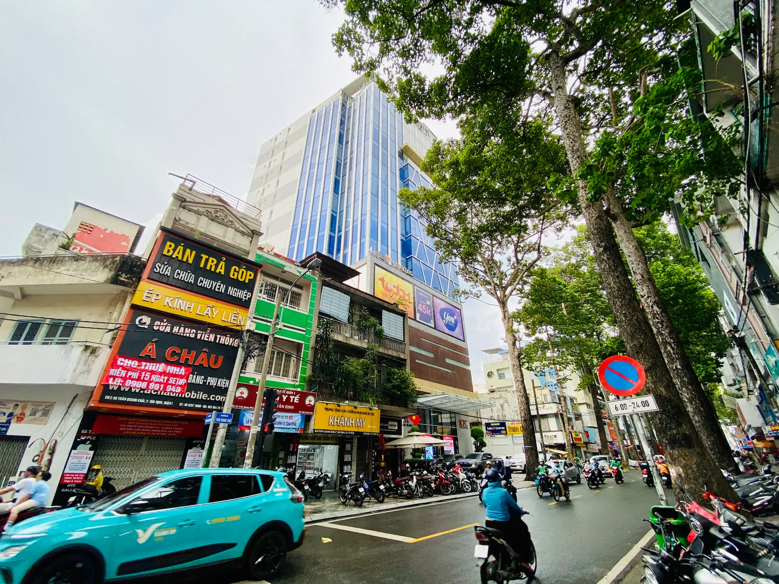 Mặt ngoài IMC Tower tại TP.HCM
