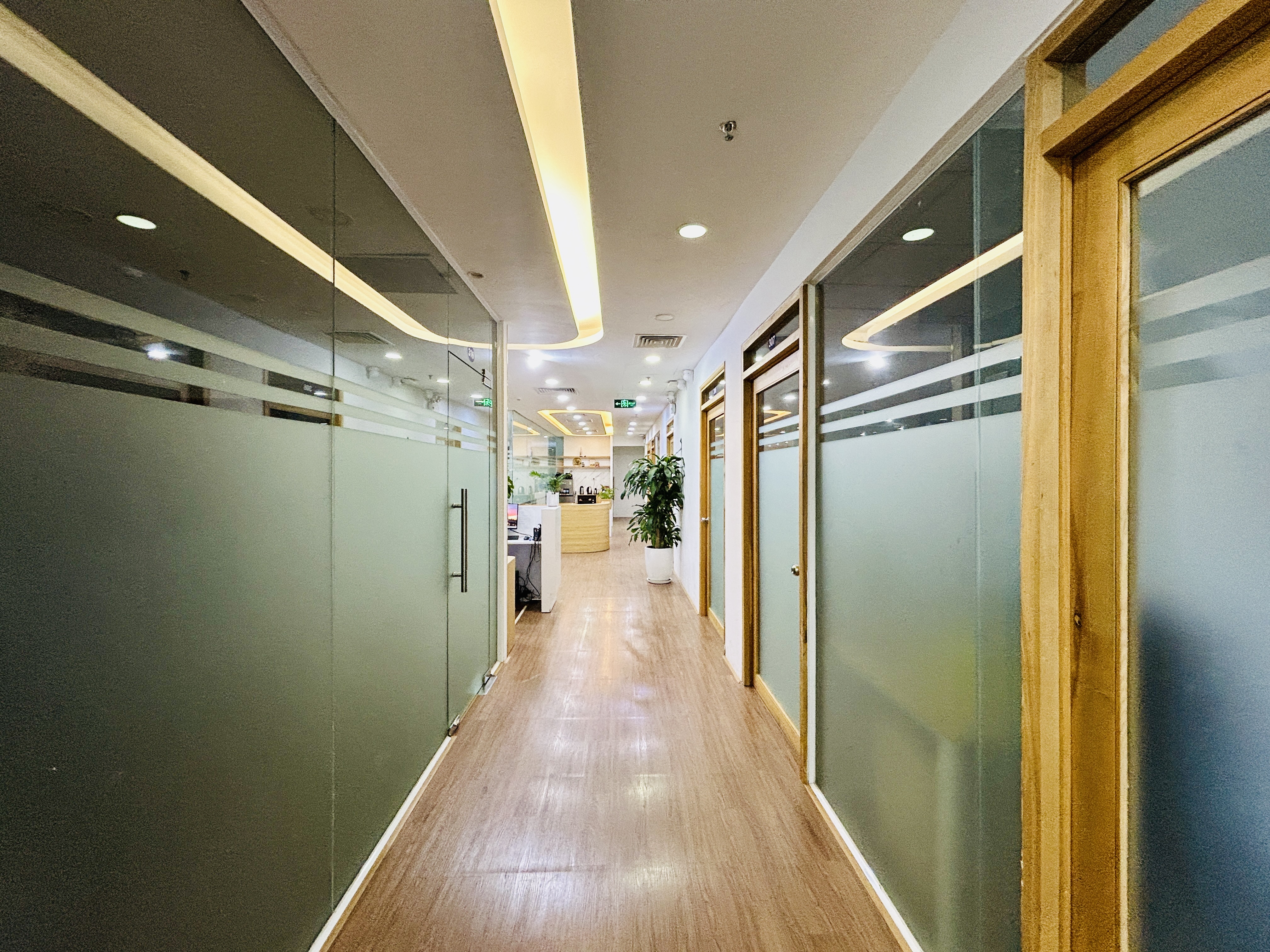 Góc nhìn địa điểm tại Golden Palace, Hà Nội