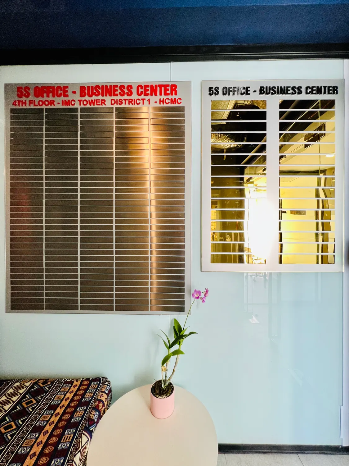 Khu vực trao đổi tại IMC Tower, TP.HCM